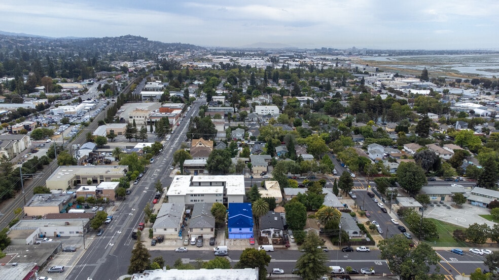 More Photos Of 217 Alden St, Redwood City Apartments For Sale