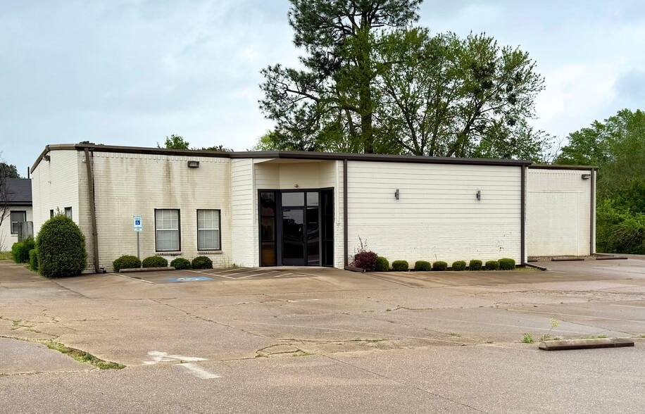 More Photos Of , Lindale Office For Sale