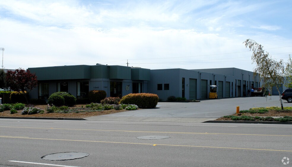 Primary Photo Of 1341 N McDowell Blvd, Petaluma Warehouse For Lease