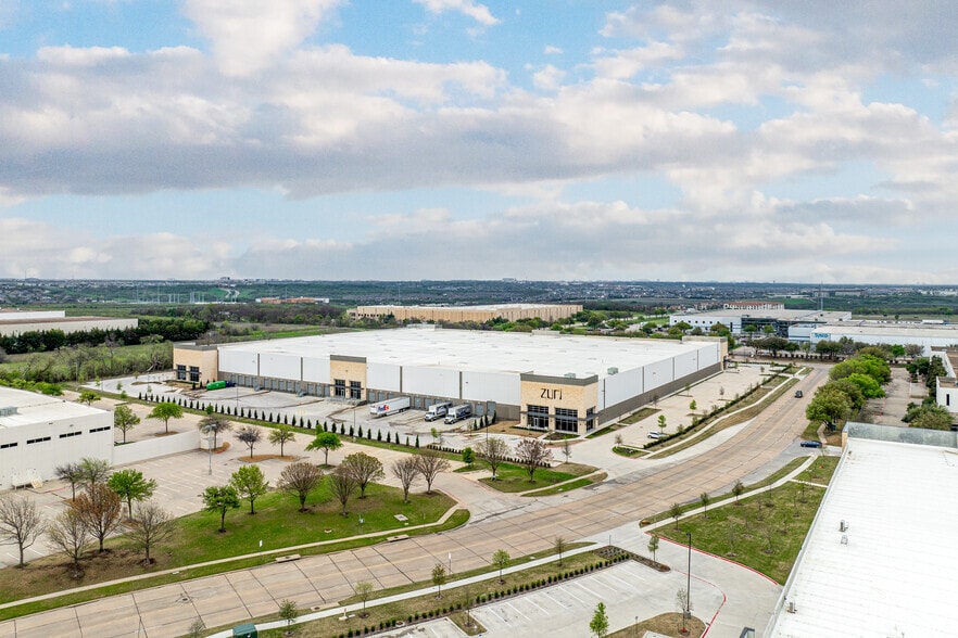 More Photos Of 601 Tittle Rd, Lewisville Warehouse For Lease