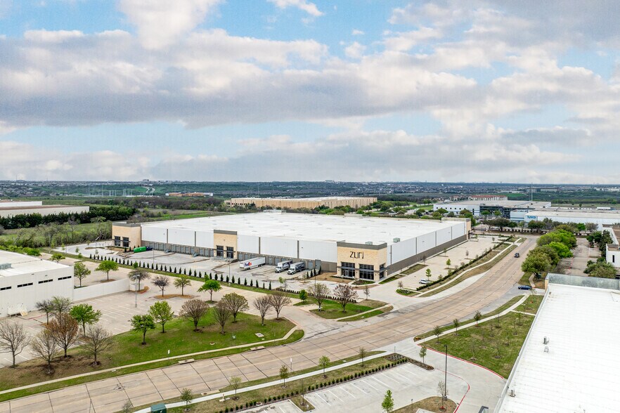 More Photos Of 601 Tittle Rd, Lewisville Warehouse For Lease