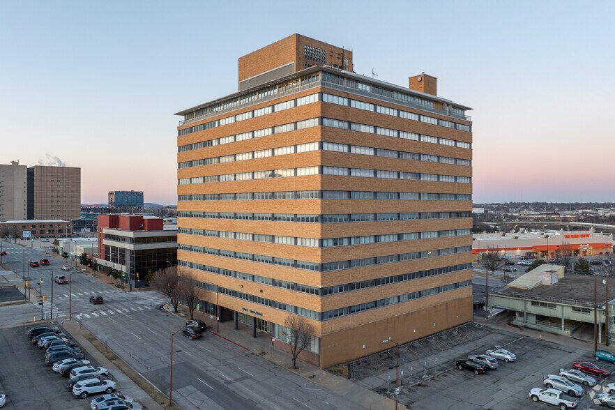 Primary Photo Of 907 S Detroit Ave, Tulsa Office For Sale