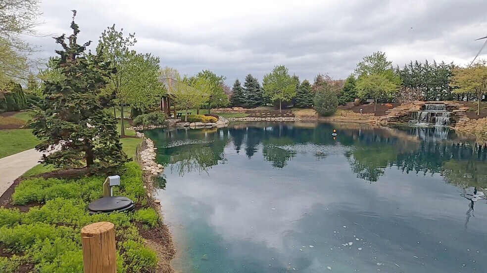 More Photos Of 8800 Lyra Dr, Columbus Office For Sale