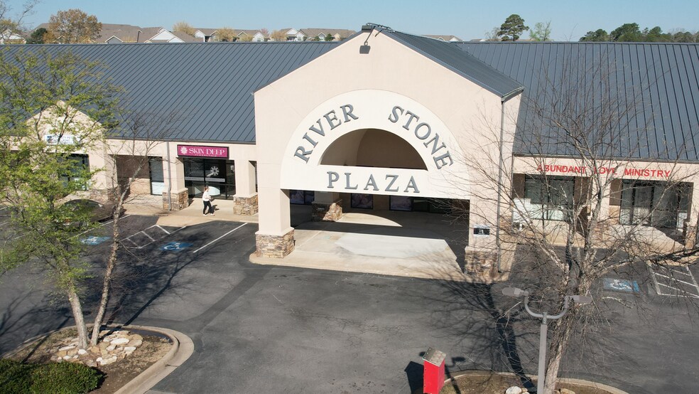 Primary Photo Of 2001 Club Manor Dr, Maumelle Unknown For Lease