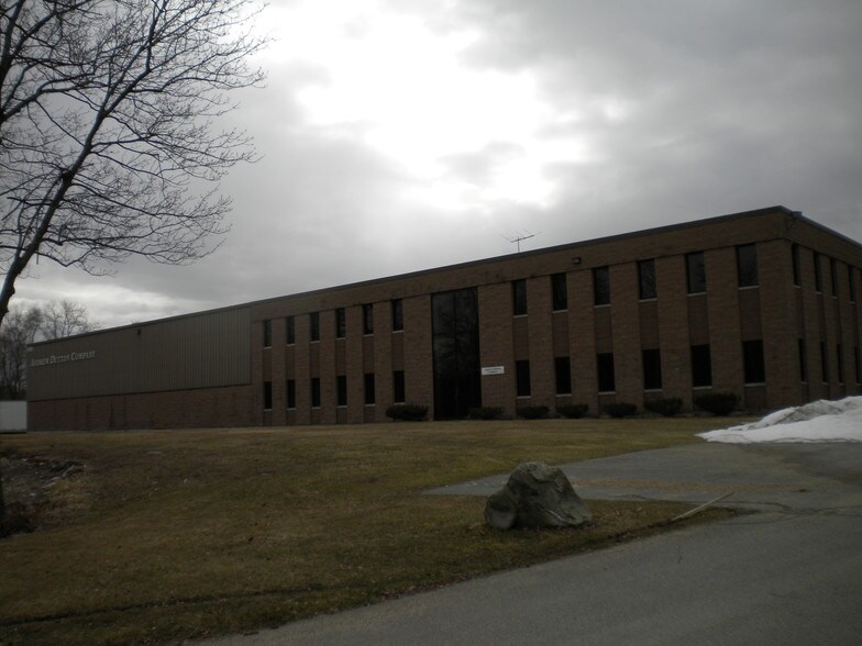 More Photos Of 284 Bodwell St, Avon Warehouse For Lease