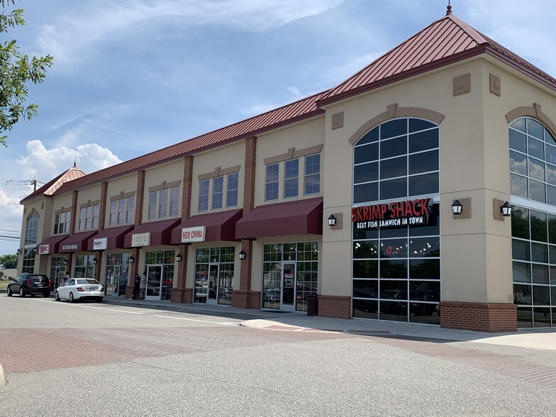 More Photos Of 608 E Mercury Blvd, Hampton Unknown For Lease