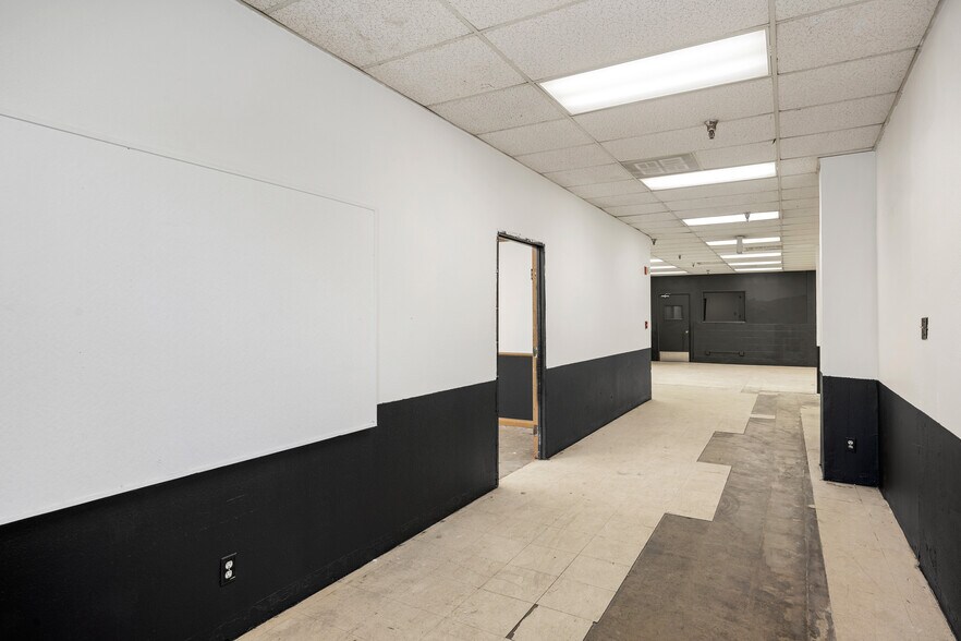 More Photos Of 1570 W Mission Blvd, Pomona Manufacturing For Lease