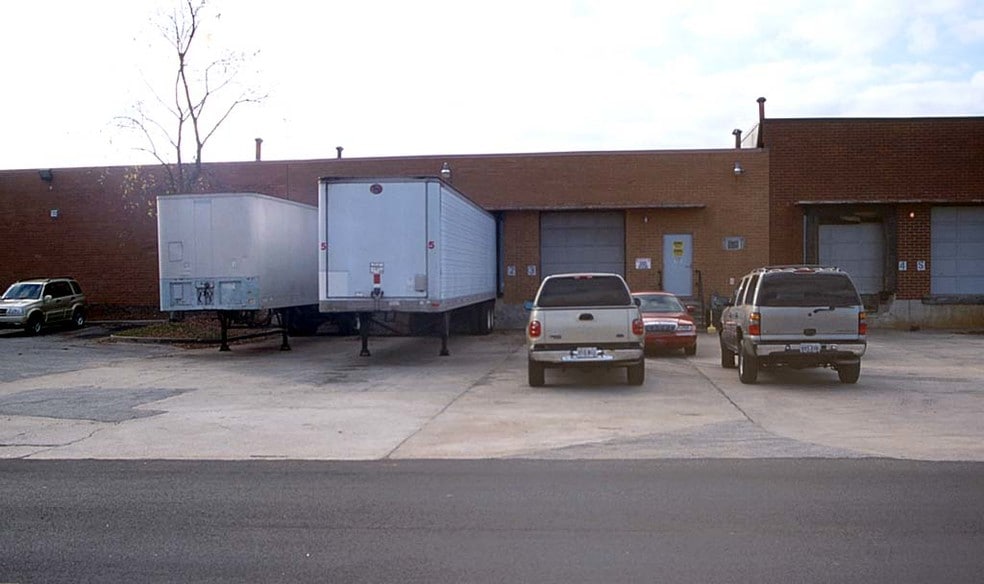 More Photos Of 1600 Mountain Industrial Blvd, Stone Mountain Distribution For Lease