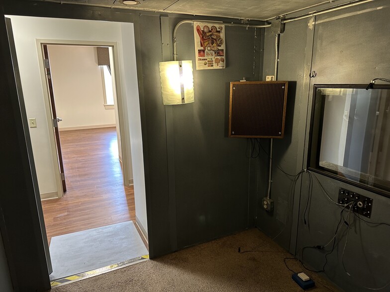 More Photos Of 101 Financial Dr, Elizabethtown Medical For Lease