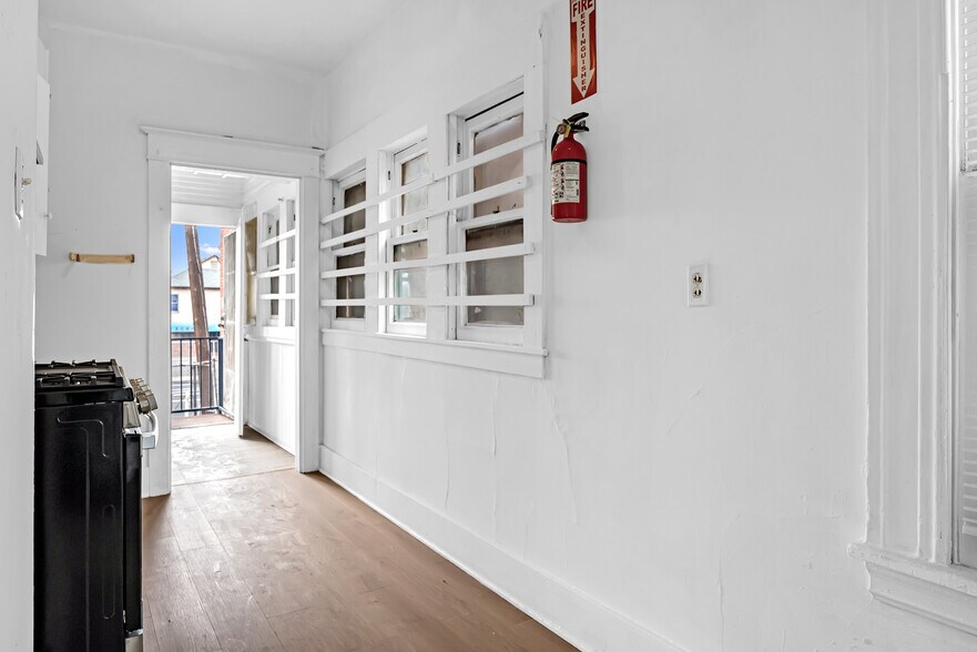 More Photos Of 221 E Sonora St, Stockton Apartments For Sale