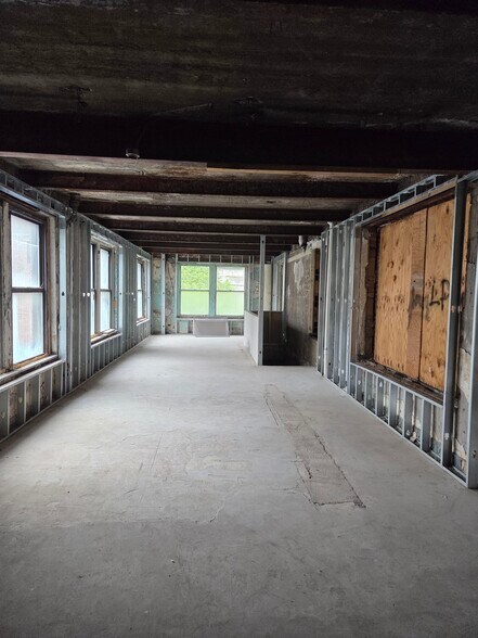 More Photos Of 210 E Fayette St, Syracuse Office For Sale