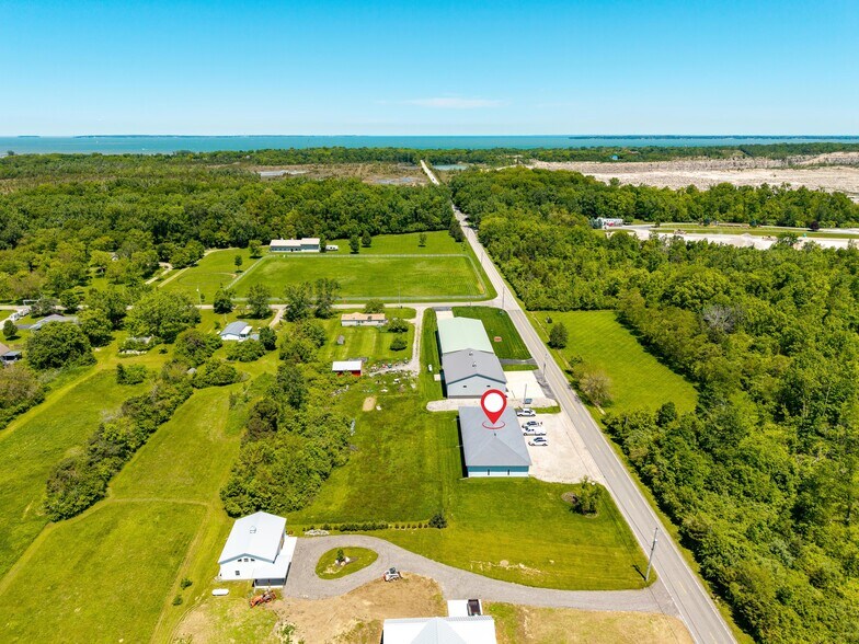 More Photos Of 1200 S Hartshorn Rd, Lakeside Marblehead Warehouse For Sale