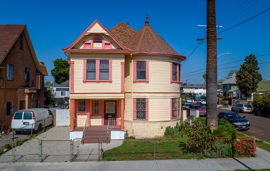 More Photos Of 1703 Toberman St, Los Angeles Apartments For Sale