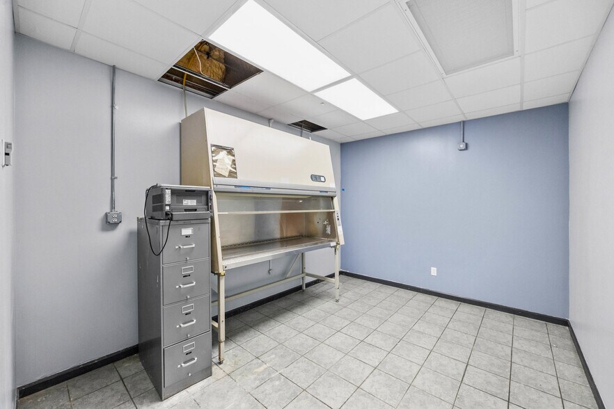 More Photos Of 294 Gambee Rd, Geneva Warehouse For Sale