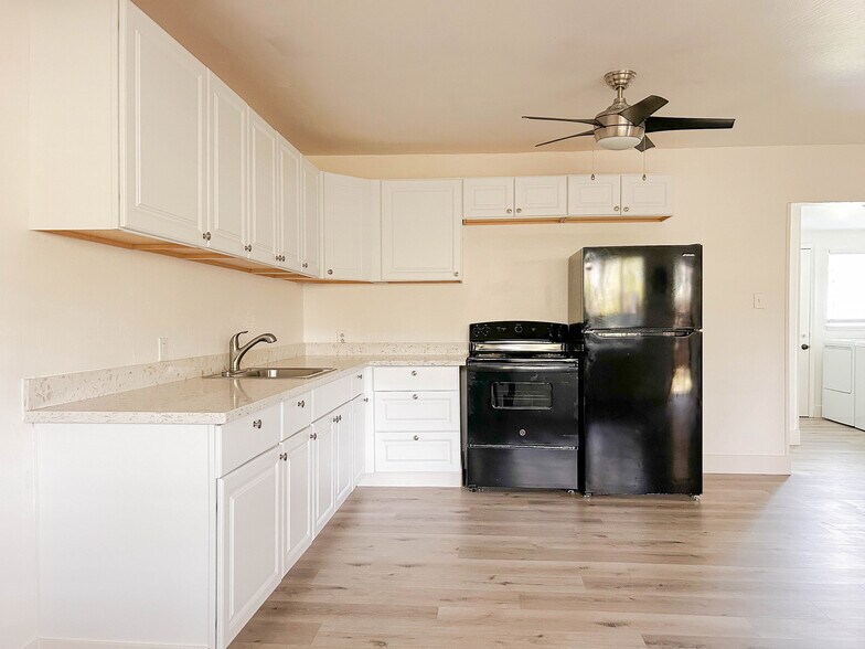 More Photos Of 2652 21st Ave, Sacramento Apartments For Sale