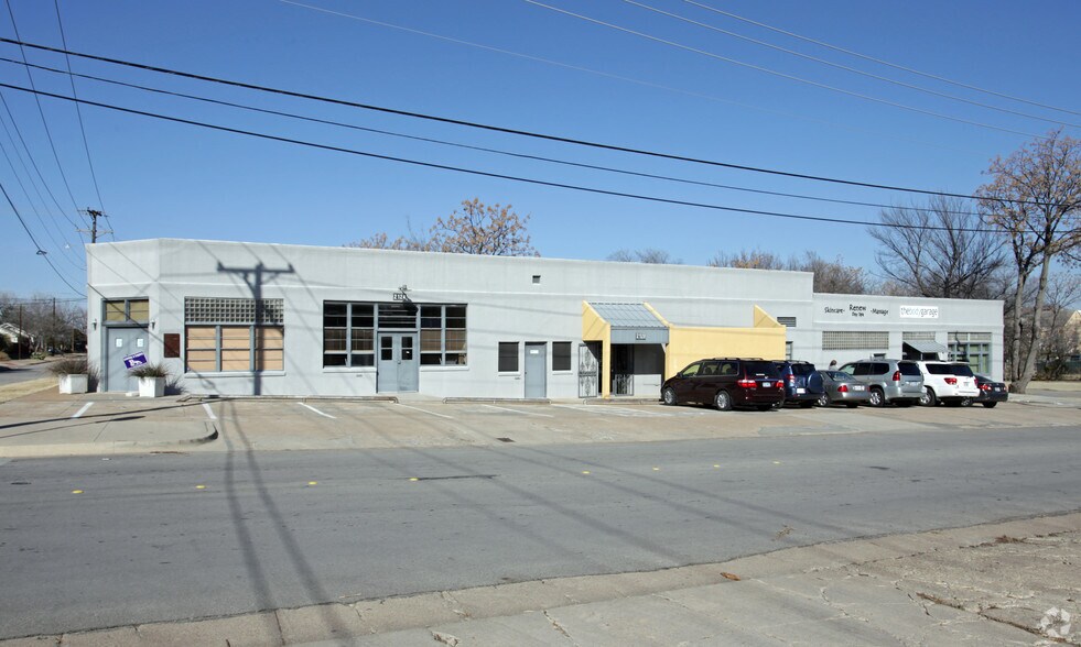 More Photos Of 2112-2128 Mistletoe Blvd, Fort Worth Loft Creative Space For Lease