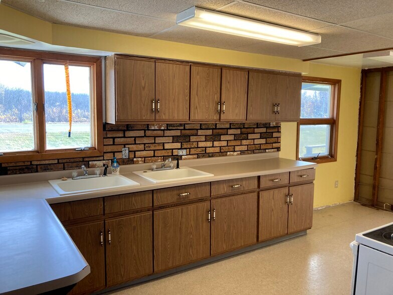More Photos Of 5215 Rice Lake Rd, Duluth Schools For Lease