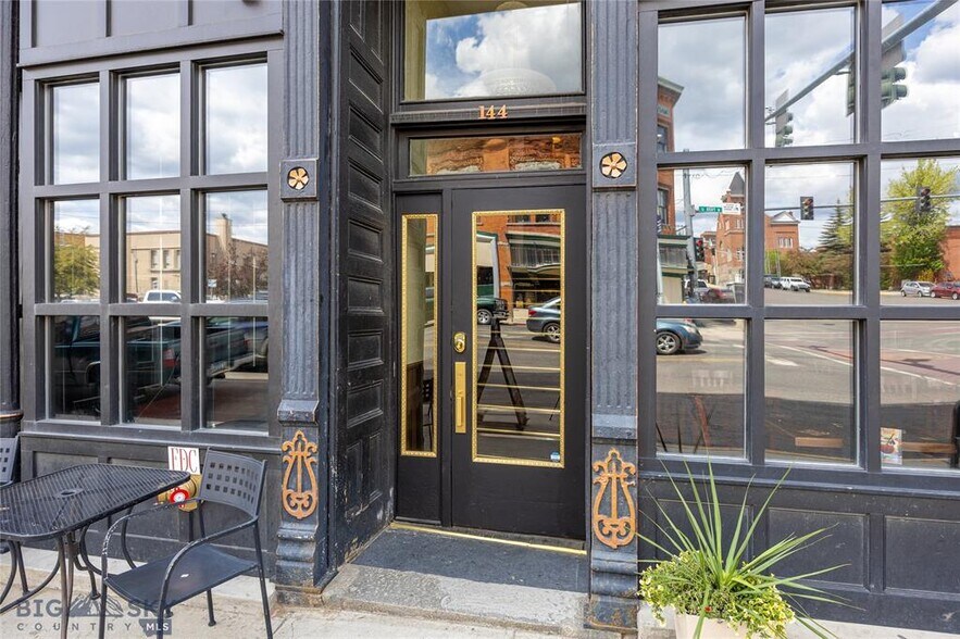 More Photos Of 140 W Park St, Butte Apartments For Sale