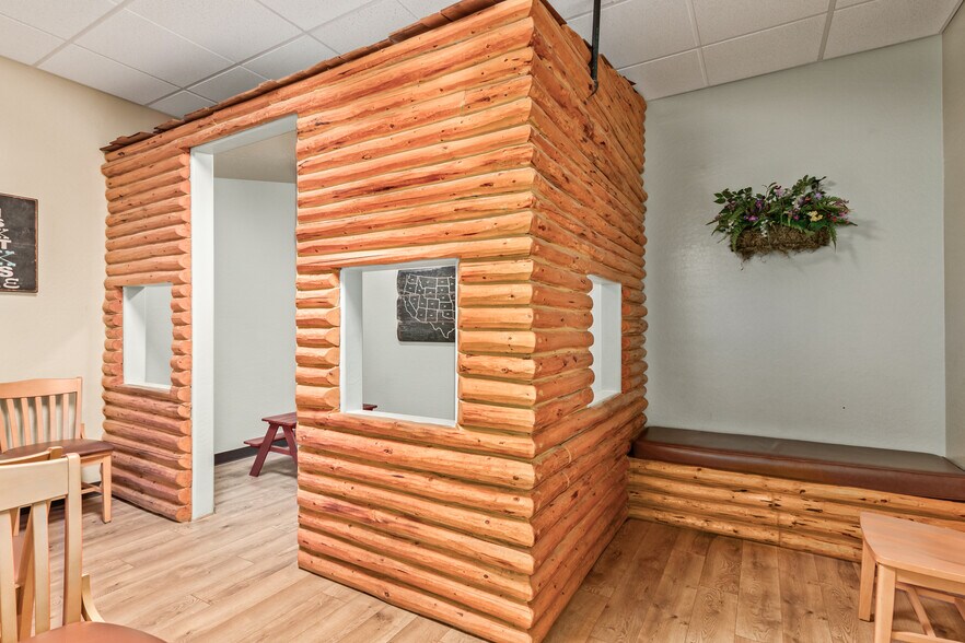 More Photos Of 6840 E Brown Rd, Mesa Medical For Sale