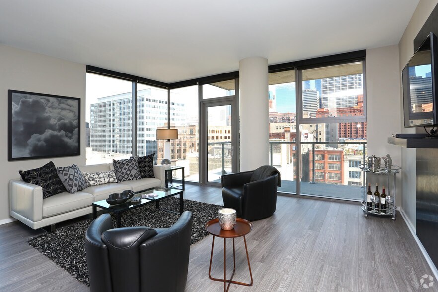 More Photos Of 123 N Desplaines St, Chicago Apartments For Lease