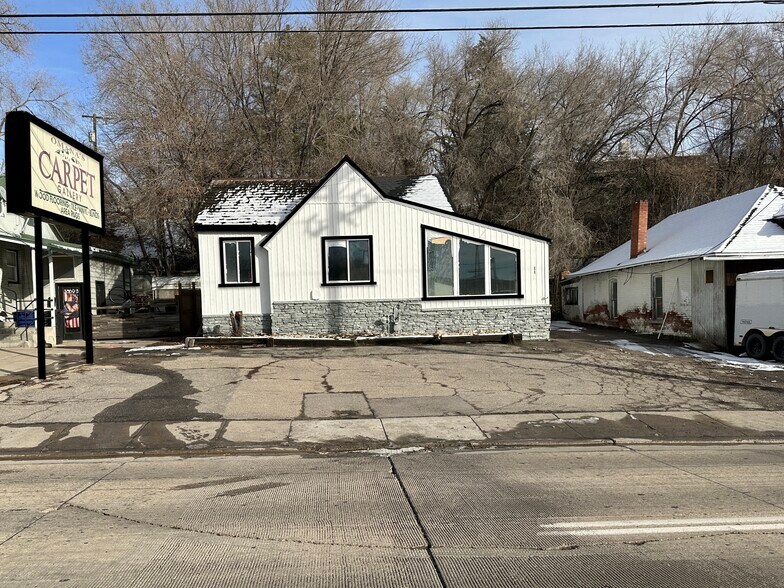 More Photos Of 3841 S Highland Dr, Salt Lake City Freestanding For Sale