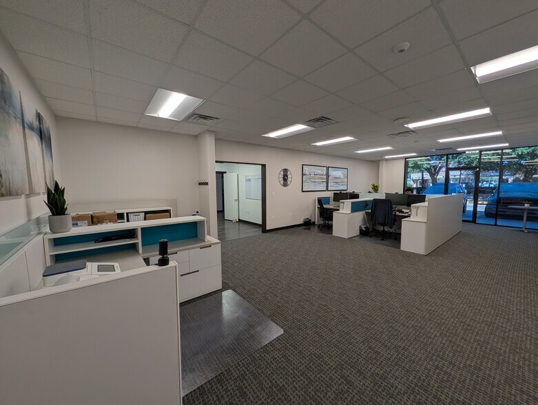 More Photos Of 1101 Wooded Acres Dr, Waco General Retail For Lease