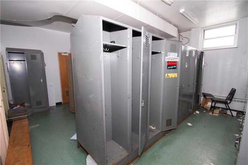 More Photos Of 12245 Frankstown Rd, Penn Hills Office Residential For Sale