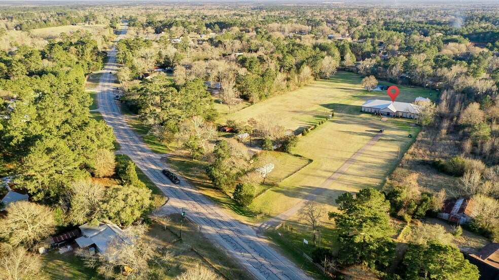 More Photos Of 13705 FM 2432 Rd, Willis Specialty For Sale