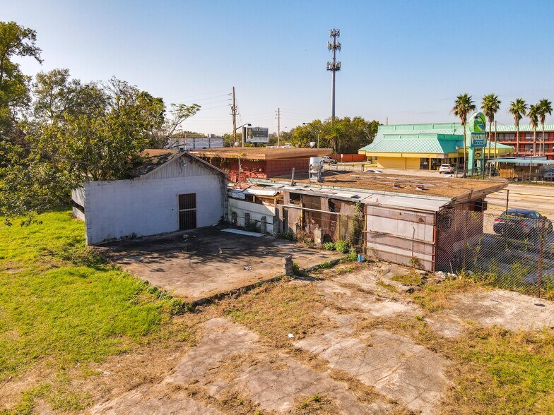 More Photos Of 707 S Orange Blossom Trl, Orlando Storefront For Sale