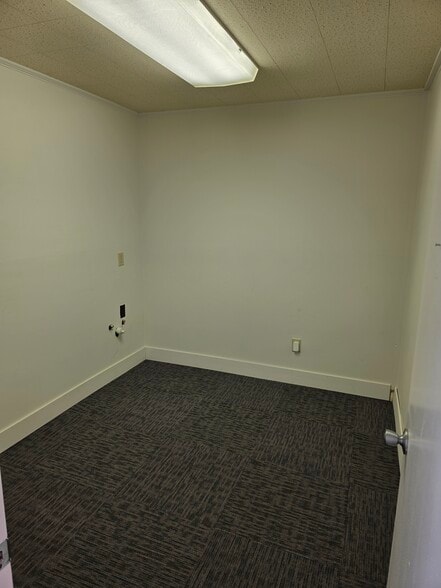 More Photos Of 706 Wilkins St, Smithfield Medical For Lease
