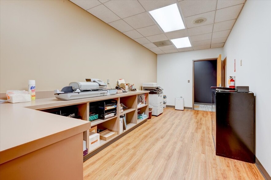 More Photos Of 100 W Antietam St, Hagerstown Office For Lease