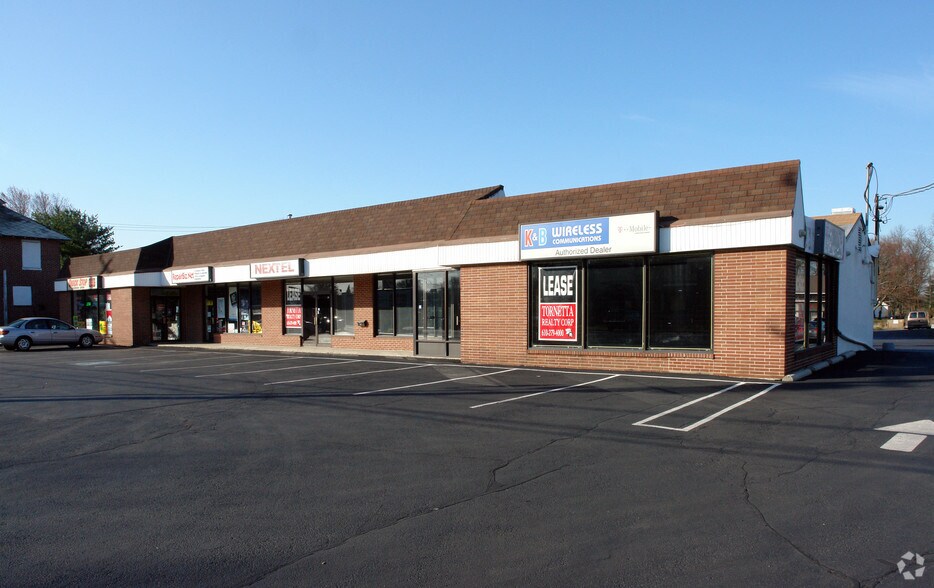 More Photos Of 2450-2460 W Main St, Norristown Unknown For Lease