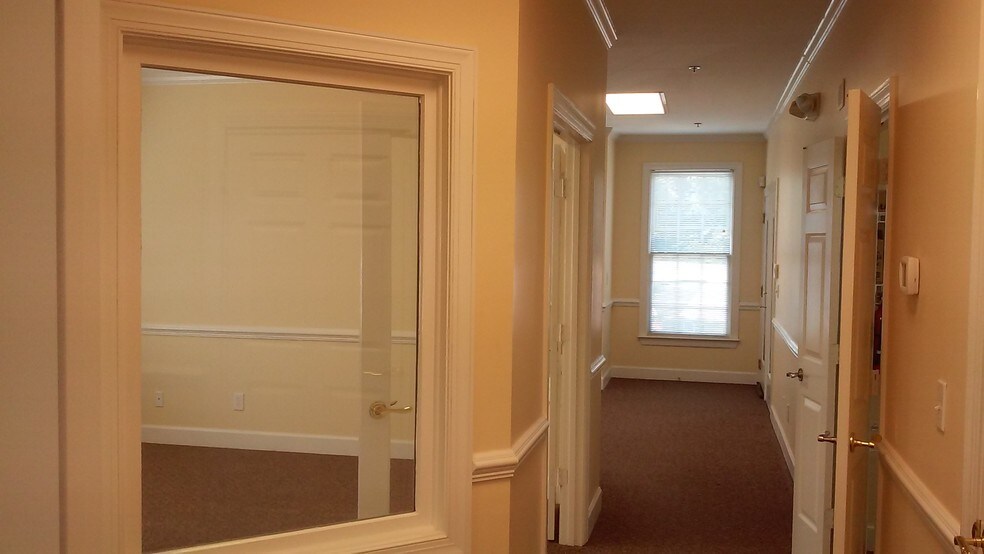 More Photos Of 2820 Lassiter Rd, Marietta Office Residential For Sale