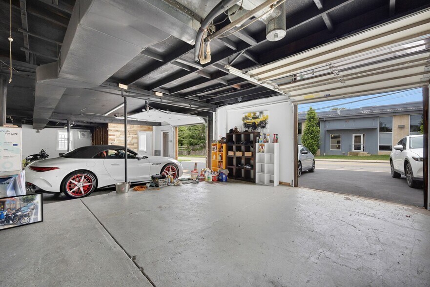 More Photos Of 83 Limekiln Pike, Glenside Storefront Retail Residential For Sale