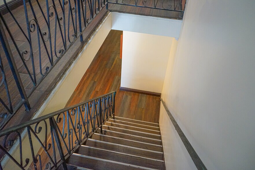 More Photos Of 4027 W Century Blvd, Inglewood Hotel For Sale