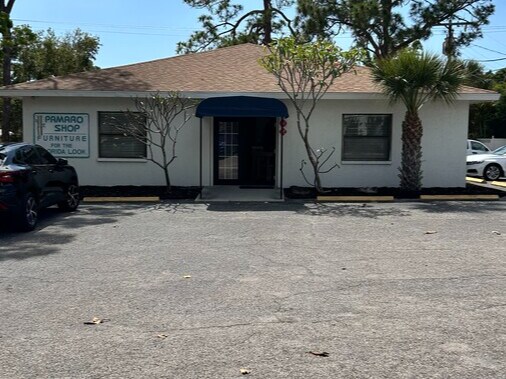 More Photos Of 7782 N Tamiami Trl, Sarasota Storefront Retail Office For Lease