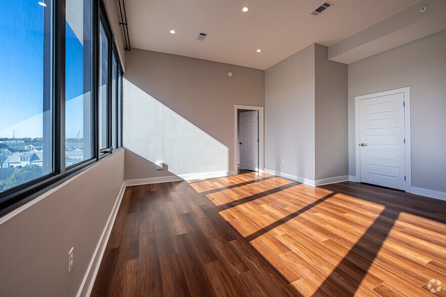 More Photos Of 609 Jackson Ave, New Orleans Multifamily For Sale