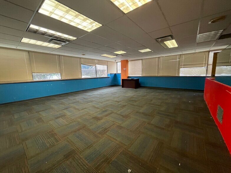 More Photos Of 2275 Coleman St, Brooklyn Office For Sale