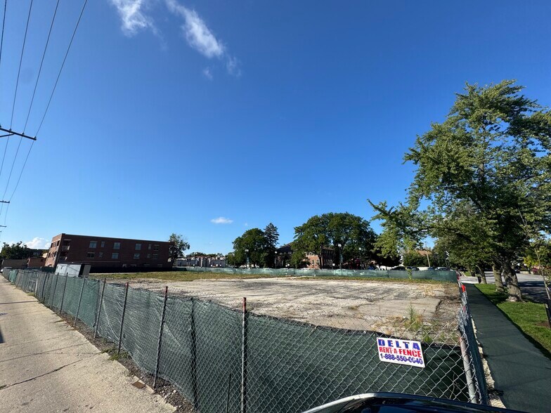 More Photos Of 6760 Northwest hwy, Chicago Land For Sale