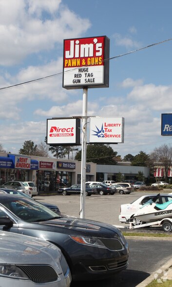 More Photos Of 4202-4216 Oleander Dr, Wilmington Storefront Retail Office For Lease