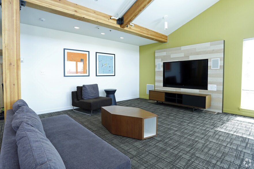 More Photos Of 3636 Stone Way N, Seattle Apartments For Lease