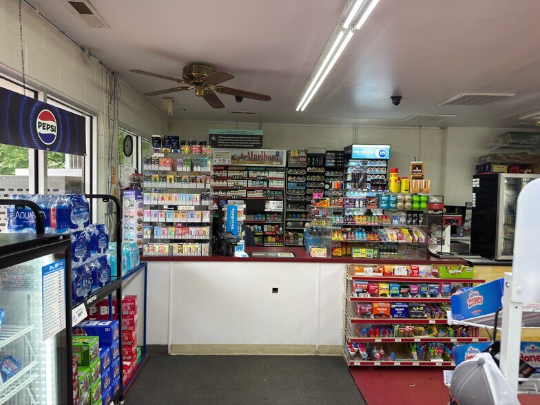 More Photos Of 98 Jones Rd, Springville Service Station For Sale