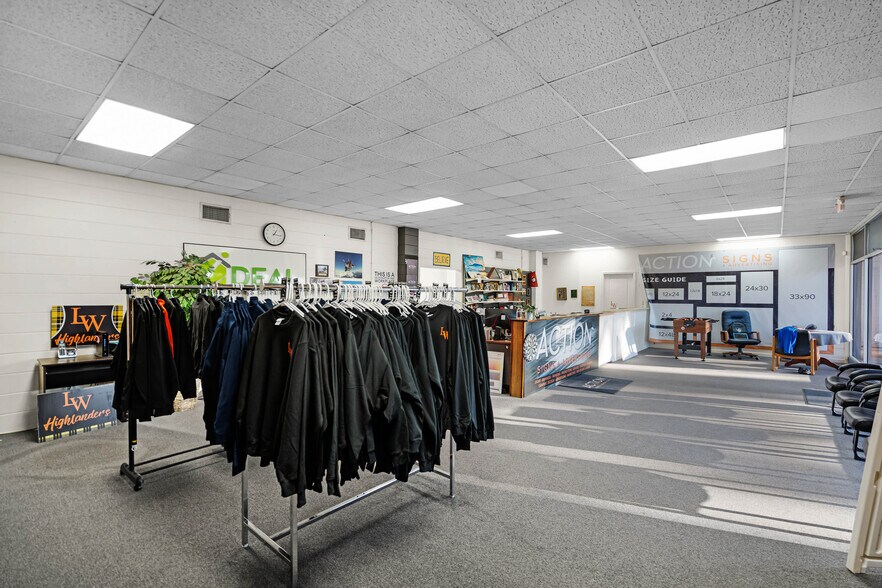 More Photos Of 107 E Polk Ave, Lake Wales General Retail For Sale