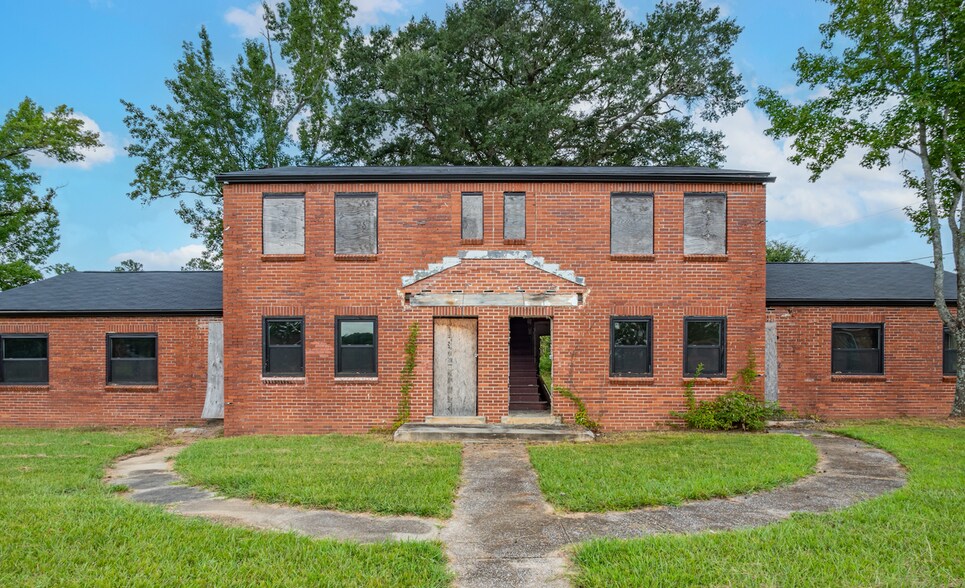 More Photos Of 101 Hillside Cir, Gadsden Apartments For Sale