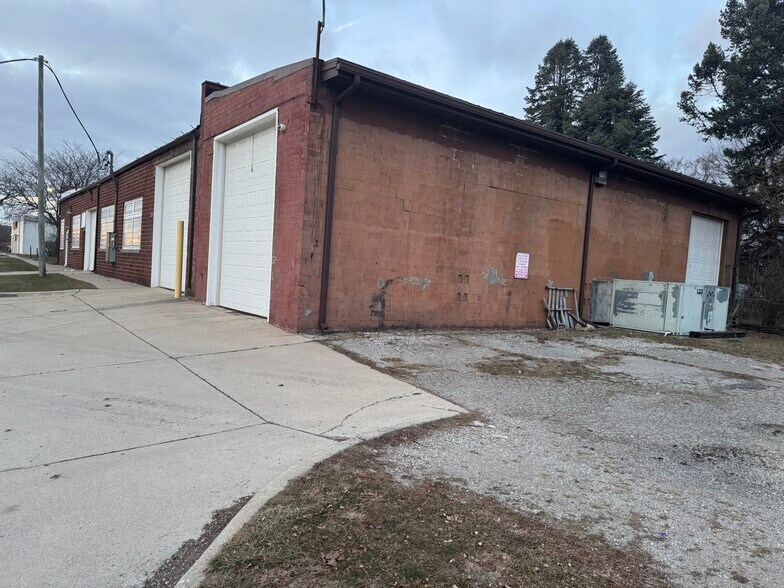 More Photos Of 111 Jones Ave, Monroe Warehouse For Lease