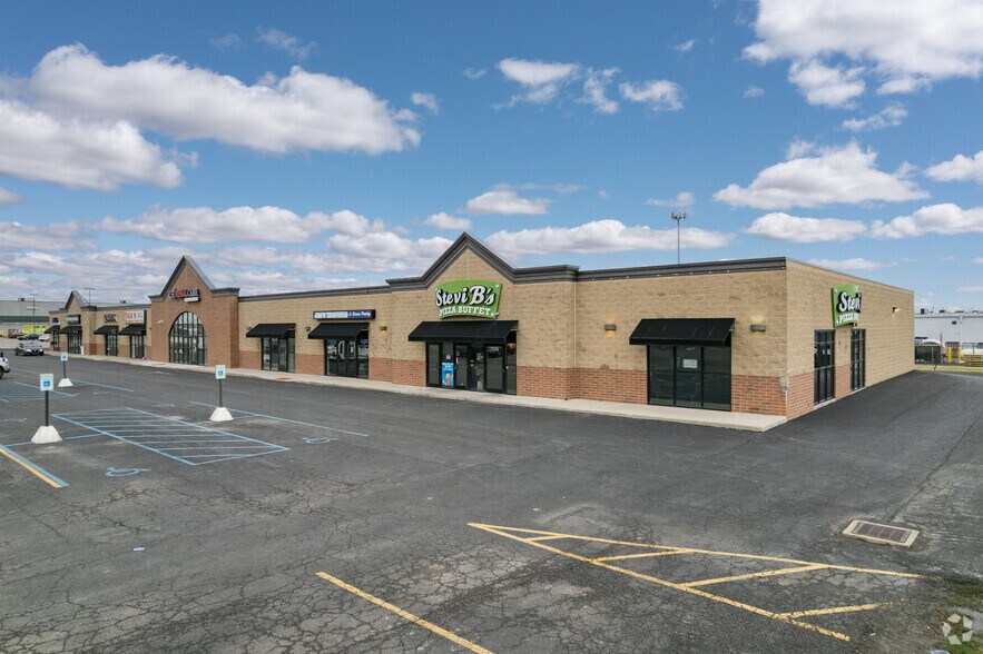 More Photos Of 7519-7535 Patriot Dr, Findlay Unknown For Lease