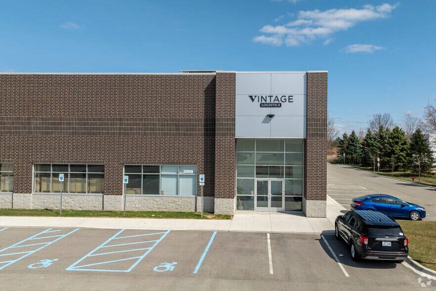 More Photos Of 28806 Freedom Dr, Wixom Warehouse For Lease