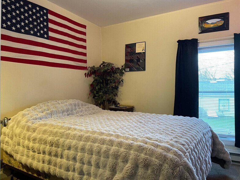 More Photos Of 965 Main St, Colchester Apartments For Lease