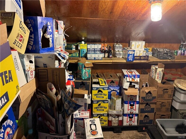 More Photos Of 10825 Taberg Florence Rd, Camden Bar For Sale