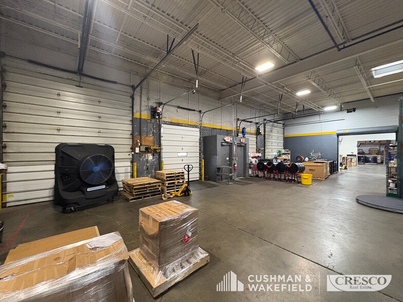 More Photos Of 7307 Young Dr, Walton Hills Manufacturing For Lease